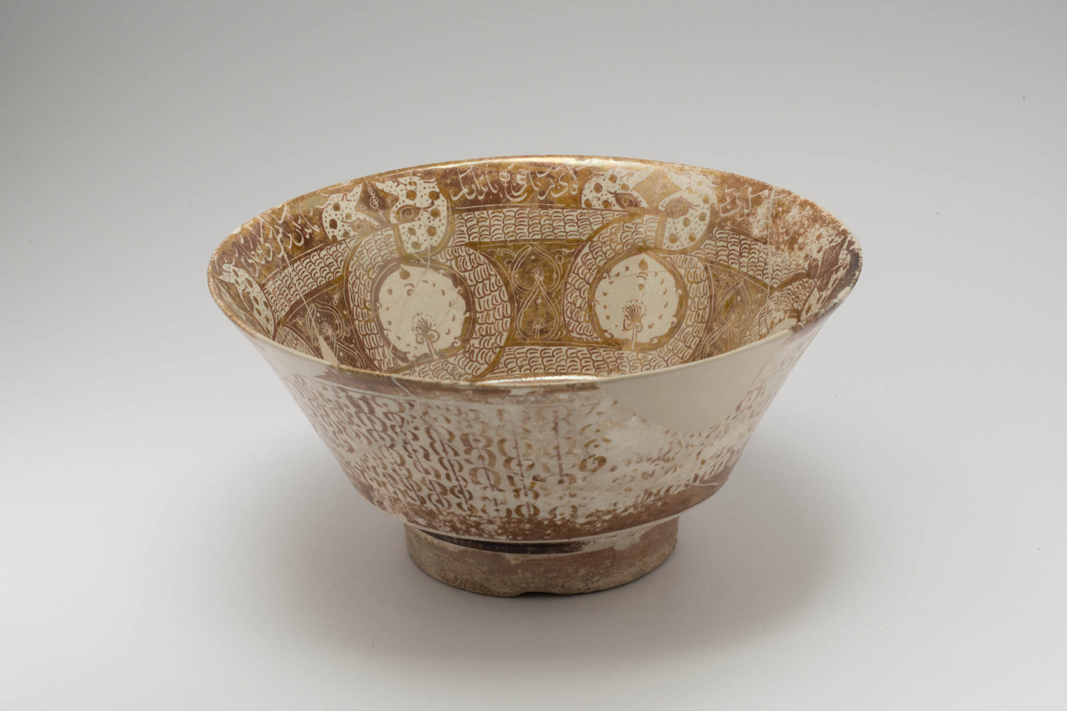 Luster Bowl © Staatliche Museen zu Berlin, Museum für Islamische Kunst, Johannes Kramer