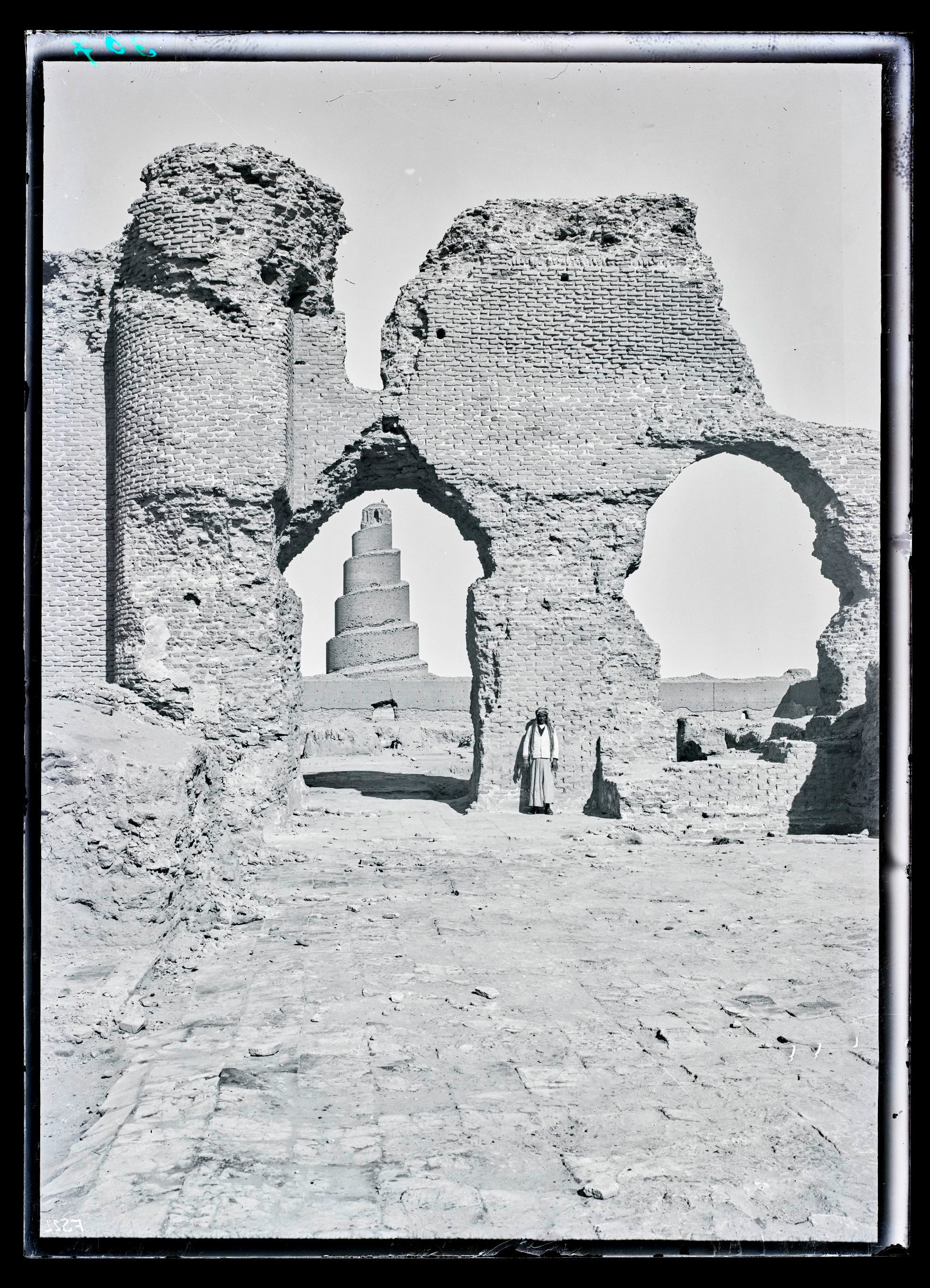 Ernst Herzfeld: Große Moschee, Südfront, 1911, Glasnegativ, 13 x 18 cm, Museum für Islamische Kunst, Inv. Nr. Pl. Sam 307